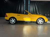 Usata Mercedes SLK230 193 CV (141 kW) 1998 Giallo Cabrio
