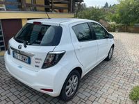 usata Toyota Yaris Hybrid 5p. Lounge