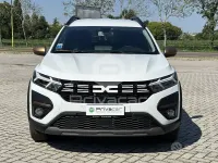 Usata Dacia Jogger Extreme 101 CV (74 kW) 2024 Bianco Monovolume