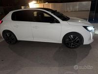 Usata Peugeot 208 102 CV (75 kW) 2023 Bianco Utilitaria