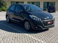 Usata Peugeot 208 Allure 82 CV (60 kW) 2018 Nero Utilitaria