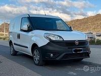 Usata Fiat Doblò 105 CV (77 kW) 2015 Bianco Monovolume
