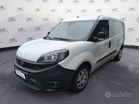 Usata Fiat Doblò Lounge 95 CV (69 kW) 2021 Bianco Monovolume