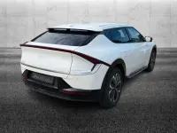 Usata Kia EV6 55 kW (76 CV) 2022 Bianco SUV