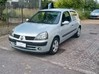 Usata Renault Clio II 75 CV (55 kW) 2004 Grigio Berlina
