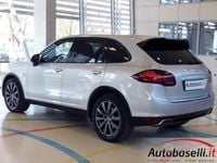 Usata Porsche Cayenne 250 CV (183 kW) 2014 Argento SUV