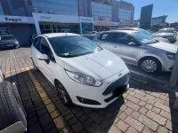 Usata Ford Fiesta Titanium 97 CV (71 kW) 2013 Bianco Berlina