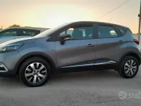 Usata Renault Captur Zen 90 CV (66 kW) 2016 Grigio SUV