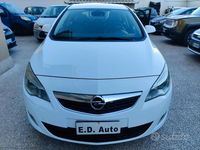Usata Opel Astra Cosmo 110 CV (80 kW) 2010 Bianco Berlina