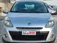 Usata Renault Clio II Dynamique 75 CV (55 kW) 2011 Argento Berlina