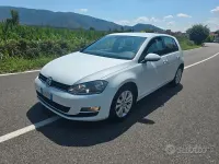 Usata VW Golf VII 105 CV (77 kW) 2014 Bianco Berlina