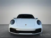 Usata Porsche 911 Carrera 394 CV (289 kW) 2025 Bianco metallizzato Coupé
