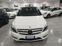 Usata Mercedes B200 Premium 136 CV (100 kW) 2015 Bianco Utilitaria
