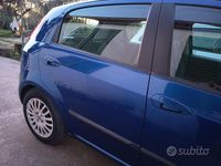 Usata Fiat Grande Punto 90 CV (66 kW) 2009 Blu Utilitaria