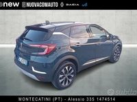 Begagnad Renault Captur Intens 101 HK (74 kW) 2023 Grå SUV