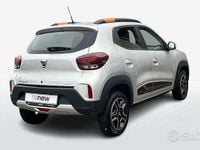 Usata Dacia Spring Comfort Plus 33 kW (45 CV) 2022 Grigio chiaro Utilitaria