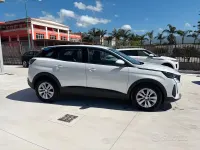 Usata Peugeot 3008 Active 131 CV (96 kW) 2021 Bianco SUV