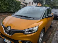 Usata Renault Scénic 120 CV (88 kW) 2019 Monovolume