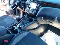 Usata Nissan Qashqai N-Connecta 140 CV (102 kW) 2018 Grigio SUV