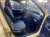 Usata Fiat Panda 69 CV (50 kW) 2011 Giallo Utilitaria