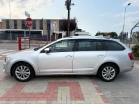 Usata Skoda Octavia Style 110 CV (80 kW) 2016 Grigio Station wagon