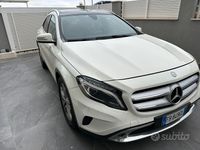 Usata Mercedes GLA180 109 CV (80 kW) 2015 Bianco SUV