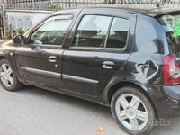 Usata Renault Clio II 82 CV (60 kW) 2004 Nero Utilitaria