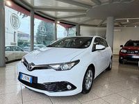Usata Toyota Auris Business Edition 112 CV (82 kW) 2017 Bianco Berlina