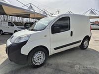 Usata Peugeot Bipper Comfort 75 CV (55 kW) 2013 Bianco Monovolume