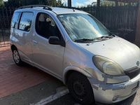 Usata Toyota Yaris 87 CV (63 kW) 2003 Grigio Station wagon