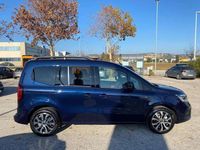 Usata Renault Kangoo Techno 50 kW (69 CV) 2023 Blu/azzurro Monovolume