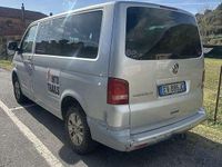 Usata VW Caravelle 140 CV (102 kW) 2014 Argento Furgone