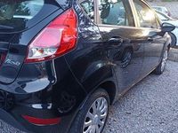 Usata Ford Fiesta 75 CV (55 kW) 2016 Nero Berlina