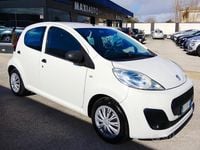 Usata Peugeot 107 67 CV (49 kW) 2013 Bianco Utilitaria