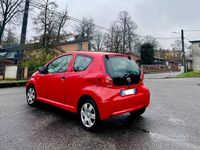 Usata Toyota Aygo 68 CV (50 kW) 2010 Rosso Utilitaria
