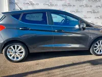Usata Ford Fiesta Titanium 86 CV (63 kW) 2018 Grigio Berlina