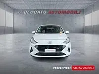 Usata Hyundai i10 67 CV (49 kW) 2022 Bianco Utilitaria