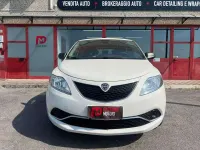 Usata Lancia Ypsilon Gold 69 CV (50 kW) 2017 Bianco Utilitaria