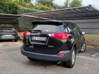 Usata Toyota RAV4 124 CV (91 kW) 2013 Nero SUV
