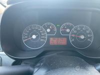 Usata Fiat Grande Punto 90 CV (66 kW) 2012 Blu Utilitaria