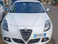 Usata Alfa Romeo Giulietta Exclusive 150 CV (110 kW) 2015 Bianco Utilitaria