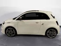 Nuova Abarth 500e 47 kW (64 CV) 2025 Bianco gara Utilitaria