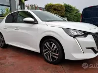 Usata Peugeot 208 Allure 102 CV (75 kW) 2021 Bianco Utilitaria