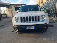 Usata Jeep Renegade Longitude 140 CV (102 kW) 2015 Bianco SUV