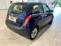 Usata Lancia Ypsilon 60 CV (44 kW) 2004 Grigio Utilitaria