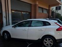 Usata Volvo V40 CC Business Edition 120 CV (88 kW) 2018 Bianco Station wagon