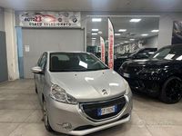 Usata Peugeot 208 Allure 68 CV (50 kW) 2015 Grigio Utilitaria