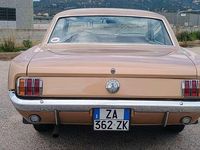 Usata Ford Mustang 250 CV (183 kW) 1966 Oro Berlina