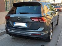 Usata VW Tiguan R-line 150 CV (110 kW) 2020 Grigio SUV