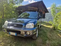 Usata Hyundai Santa Fe 112 CV (82 kW) 2004 Blu SUV